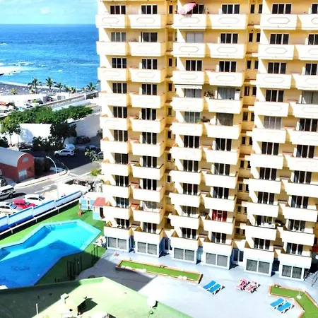 With Ocean Views In Playa Jardin, Puerto De La Cruz Puerto de la Cruz (Tenerife)